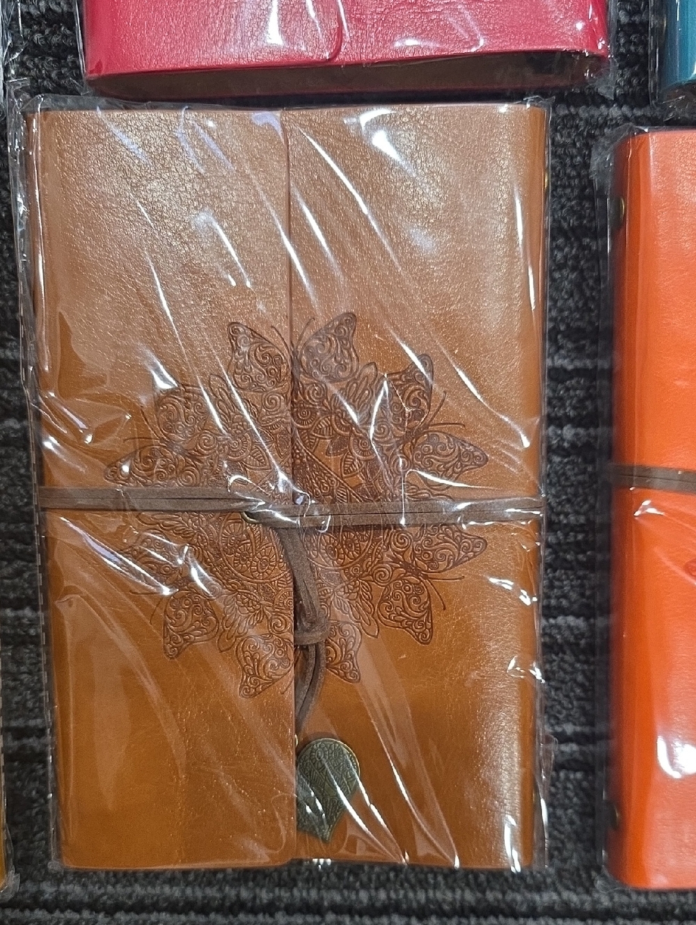 NWT Leather Travel Journals With Antique Heart Charm In Assorted Colors - Picture 9 of 12